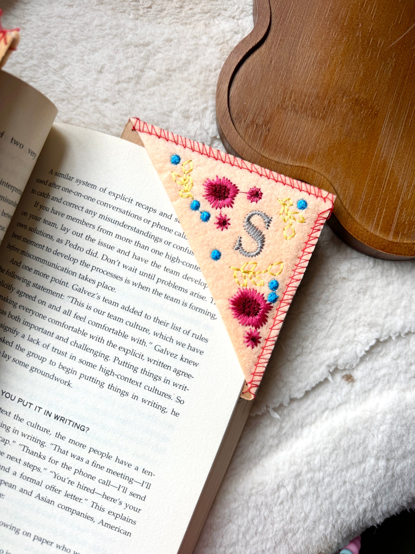 Embroidered Felt Corner Bookmark – Personalized Initial and Floral Design