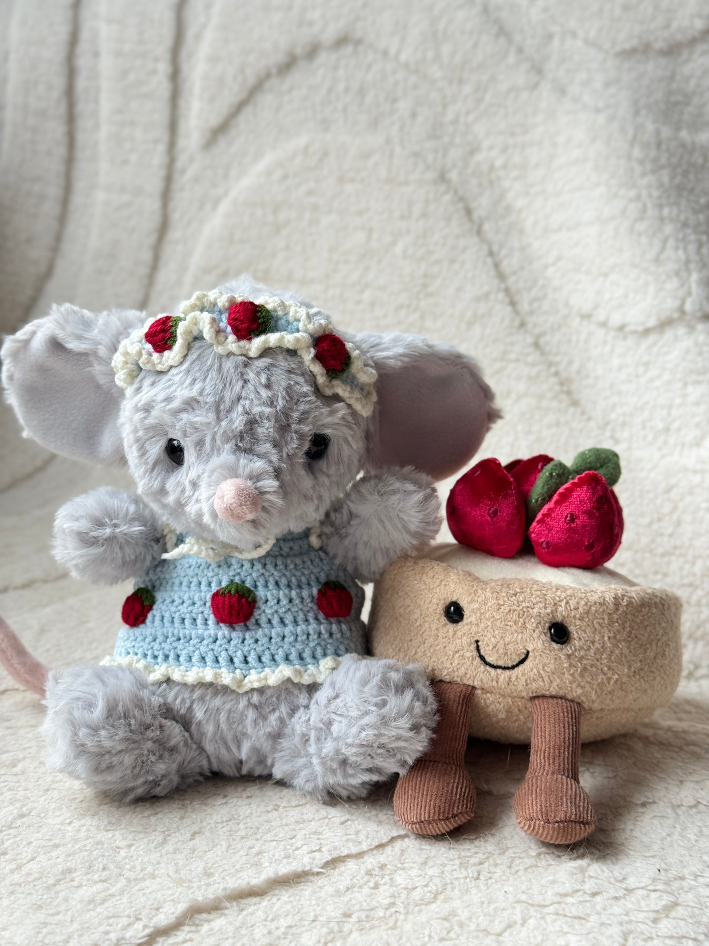Crochet Strawberry Dress & Headband for Jellycat Yummy Mouse – Cute Cottagecore Outfit